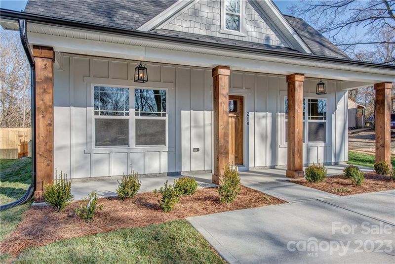 227 N River St, Mount Holly, NC 28120