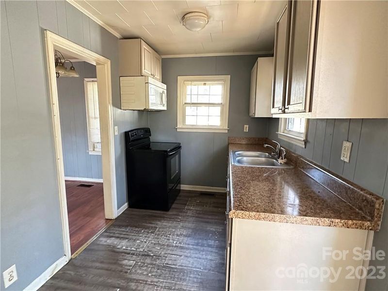 612 Highland St, Gastonia, NC 28052
