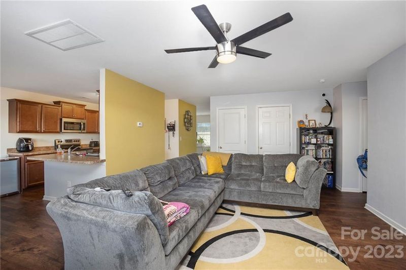 1936 Greenbrook Trl, Dallas, NC 28034