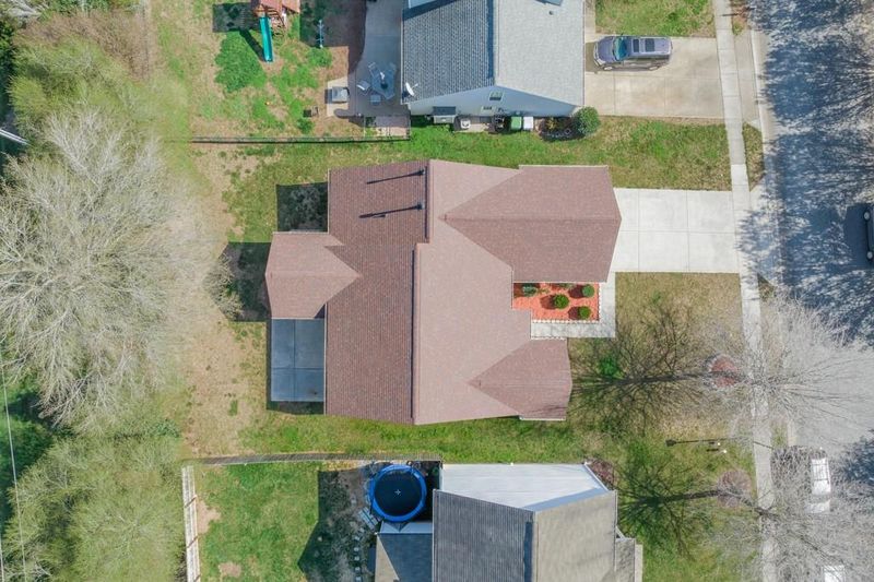 120 Brookhollow Dr, Mount Holly, NC 28120
