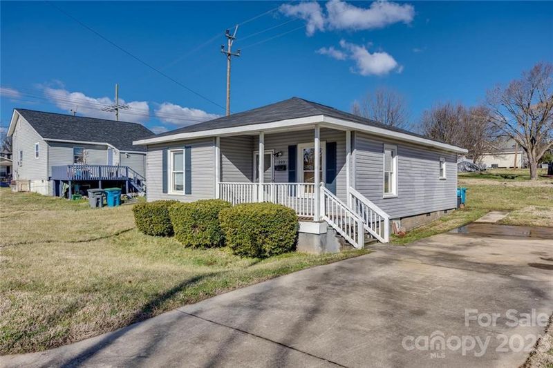 203 Brook St, Belmont, NC 28012