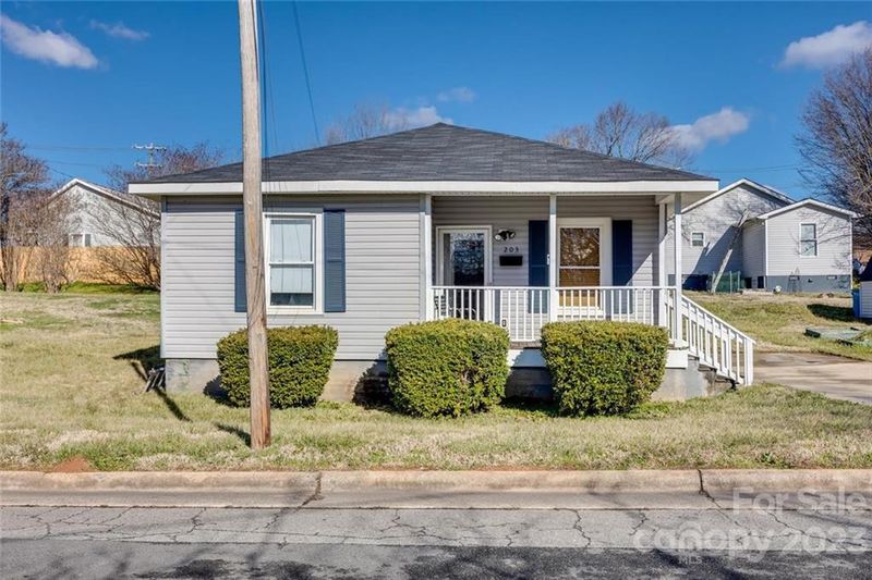 203 Brook St, Belmont, NC 28012