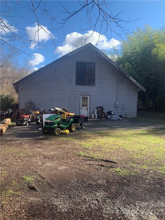 1290 Lloyd White Rd #11, Clover, SC 29710
