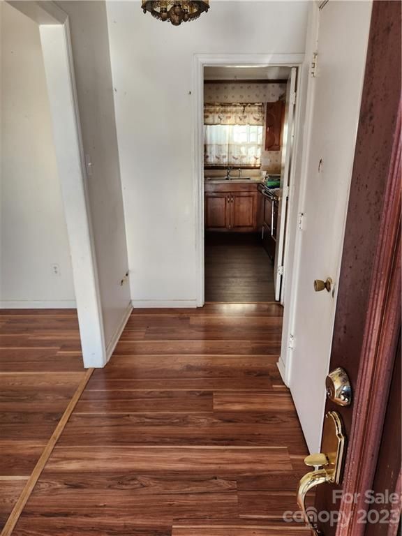 2514 Milton Rd, Charlotte, NC 28215