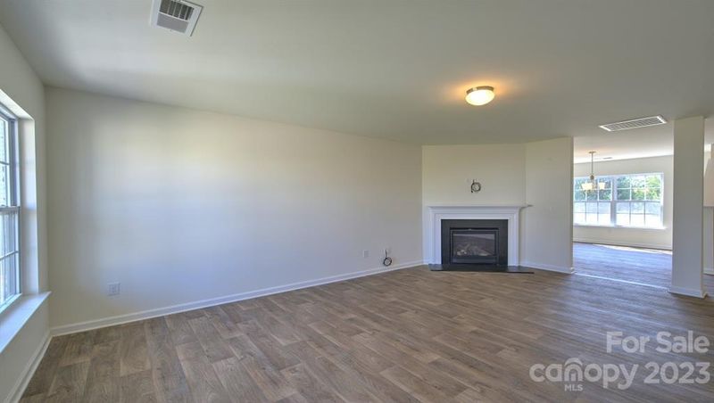 1313 Mifflin Ln, Dallas, NC 28034