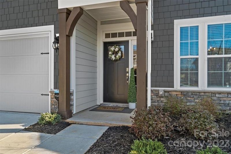 112 Stock Ln, Mooresville, NC 28115