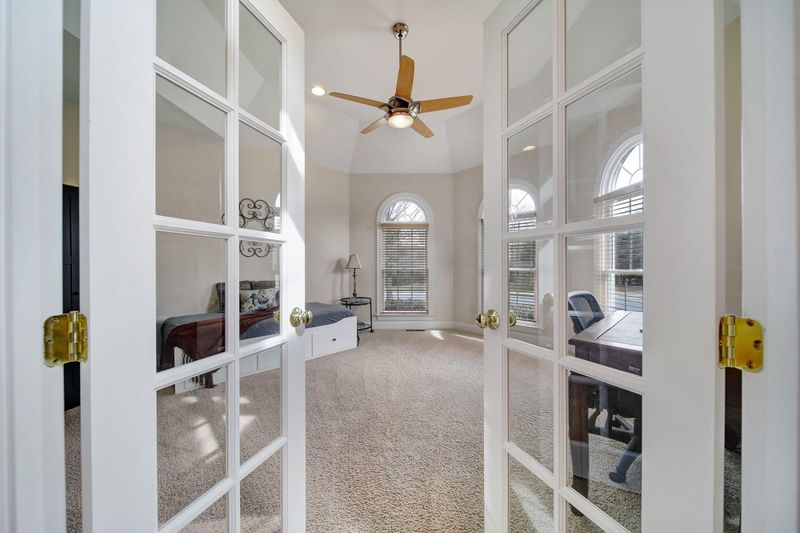 2013 Groves Edge Ln, Marvin, NC 28173