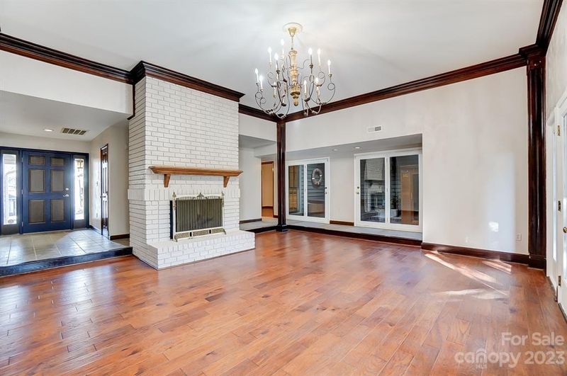 6225 Summertree Ln, Charlotte, NC 28226