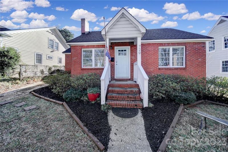 729 Woodruff Pl, Charlotte, NC 28208