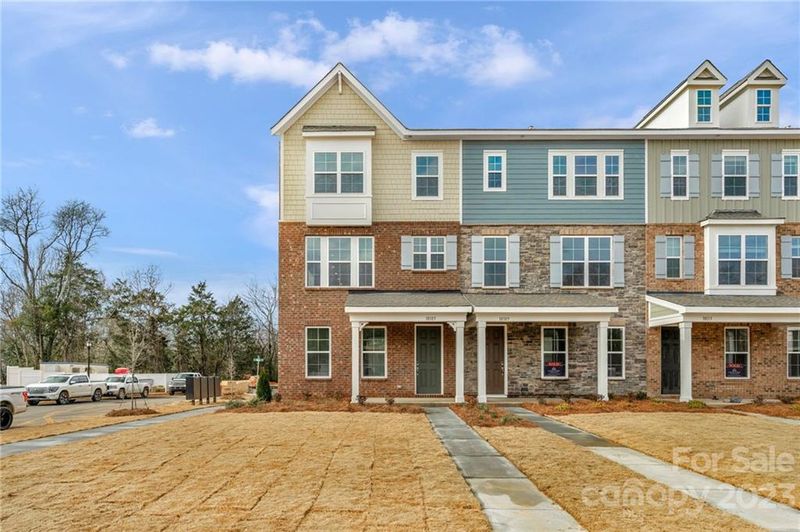 10105 Hemingway Pl, Mint Hill, NC 28227