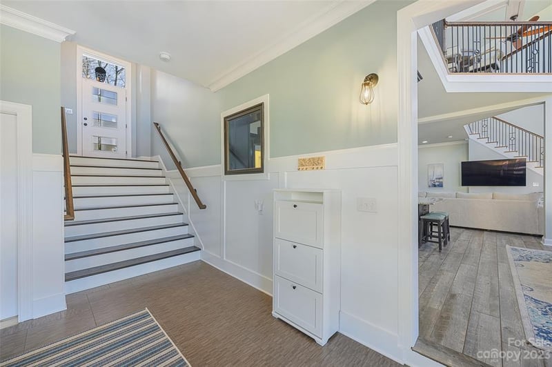 5665 Riverfront Rd, Lake Wylie, SC 29710