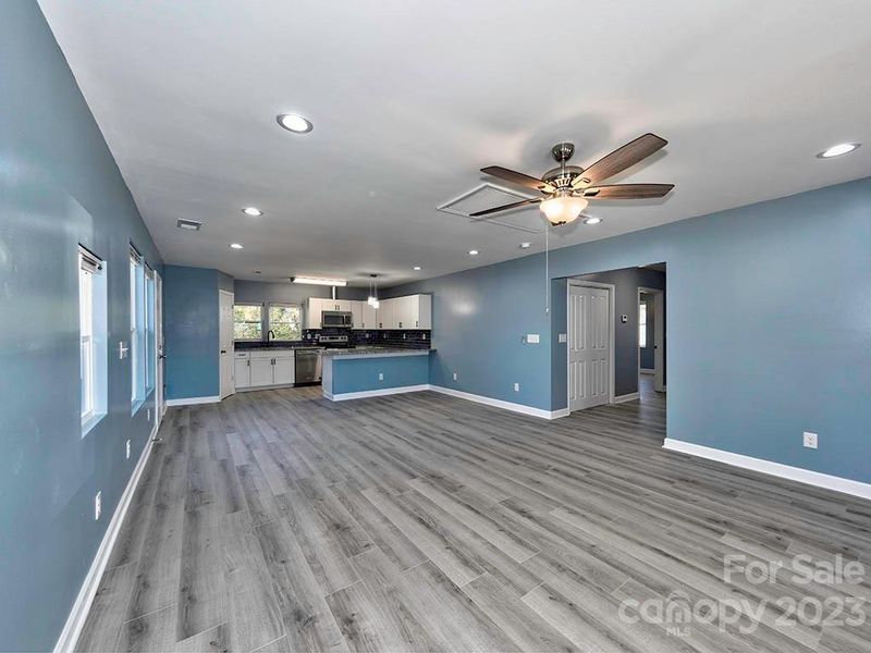 1901 Lane St, Kannapolis, NC 28083