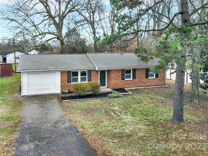 209 Valleybrook Ln, Troutman, NC 28166