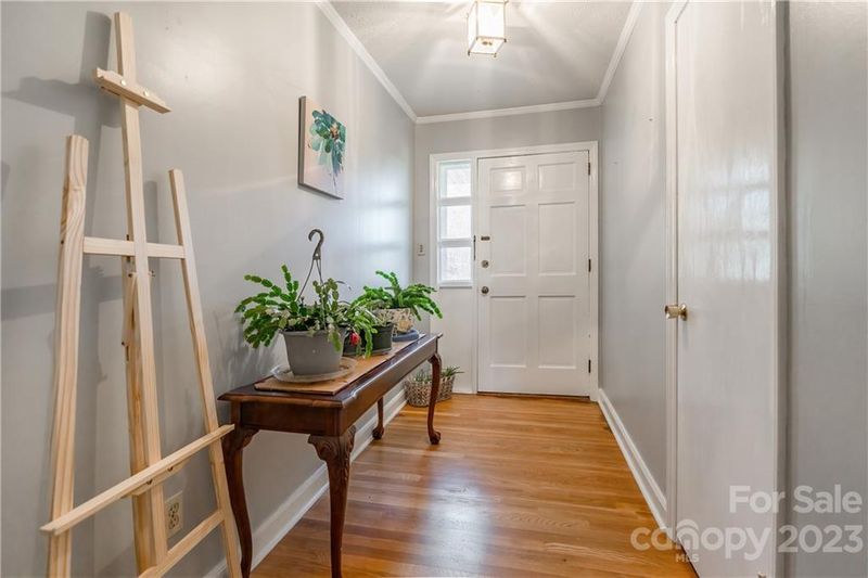 110 Lakeside St, Dallas, NC 28034