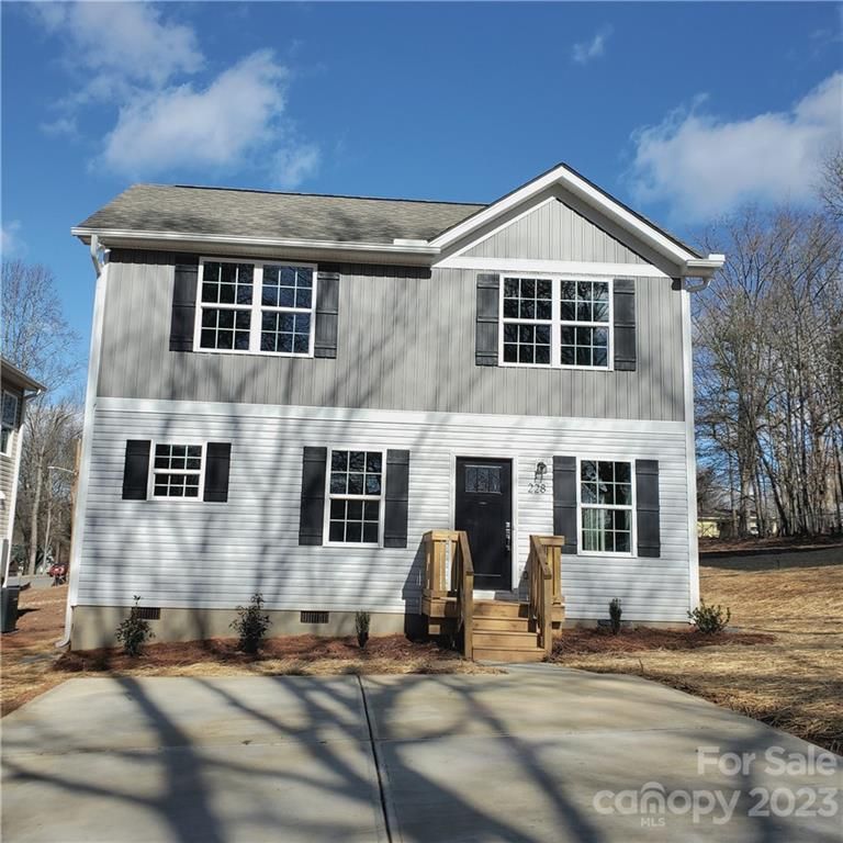 228 Boyd St, Statesville, NC 28677