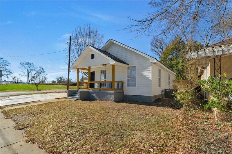 1201 Fairmont St, Charlotte, NC 28216