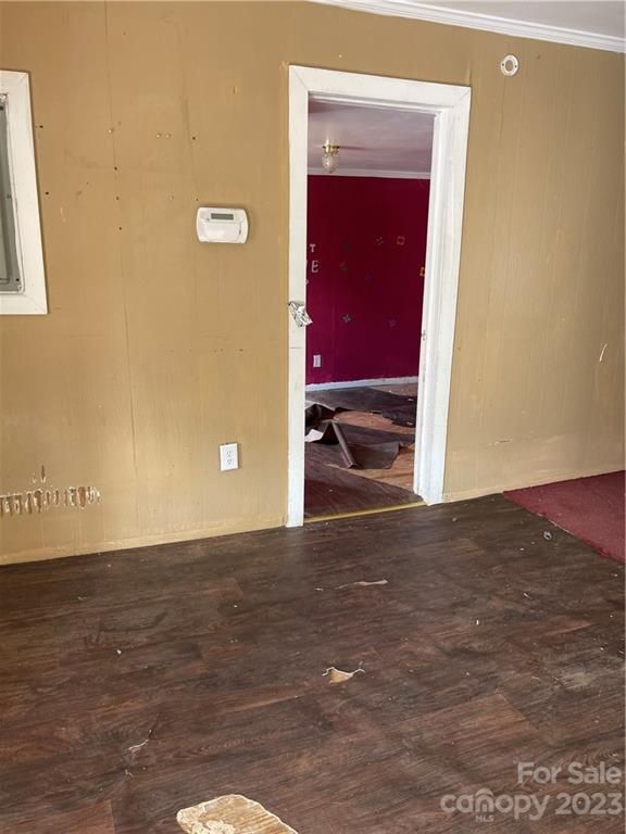 103 S Gregory St, Lancaster, SC 29720