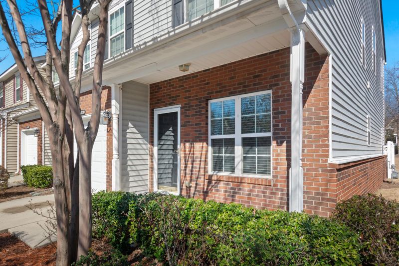 154 Clydesdale Ct, Matthews, NC 28104