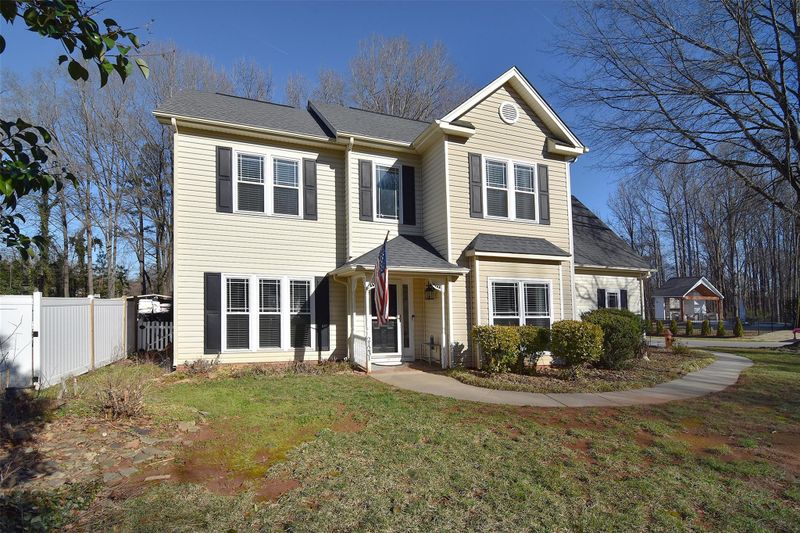 21231 Townwood Dr, Cornelius, NC 28031