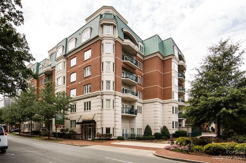 401 Church St #306, Charlotte, NC 28202