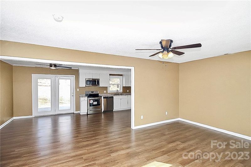 245 Valleybrook Ln, Troutman, NC 28166