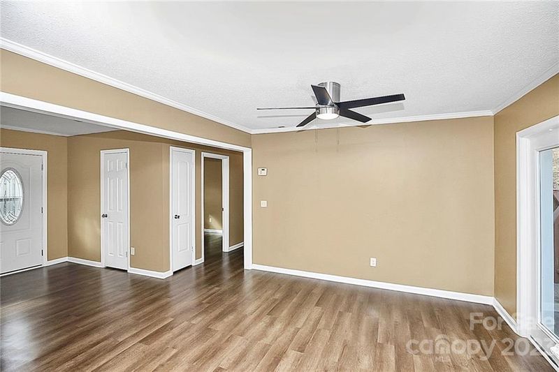 245 Valleybrook Ln, Troutman, NC 28166