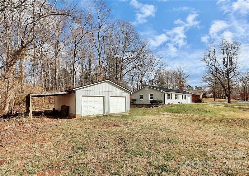 245 Valleybrook Ln, Troutman, NC 28166