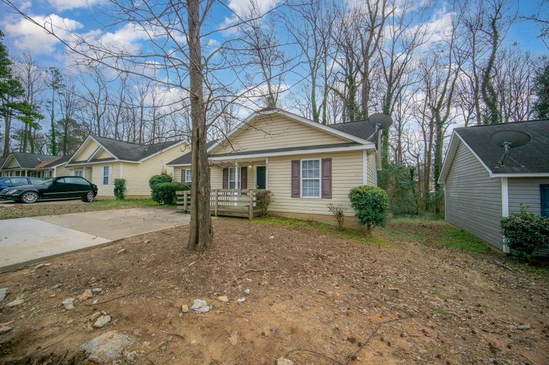 427 Tom Hunter Rd, Charlotte, NC 28213