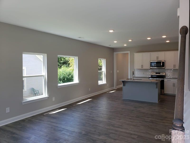 119 E Pine St #8, Lincolnton, NC 28092