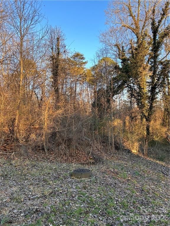 000 14th Ave SW #5, Hickory, NC 28602