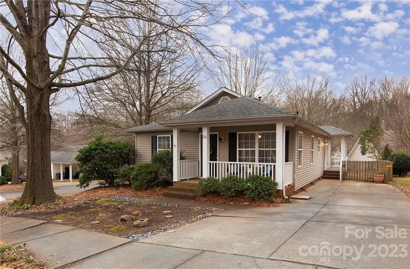236 6th St, Belmont, NC 28012