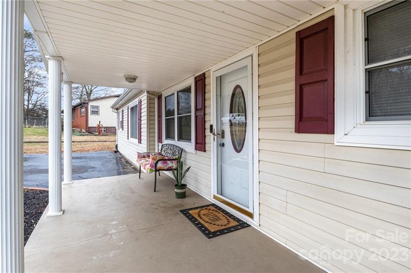 503 Thomas Dr, Newton, NC 28658