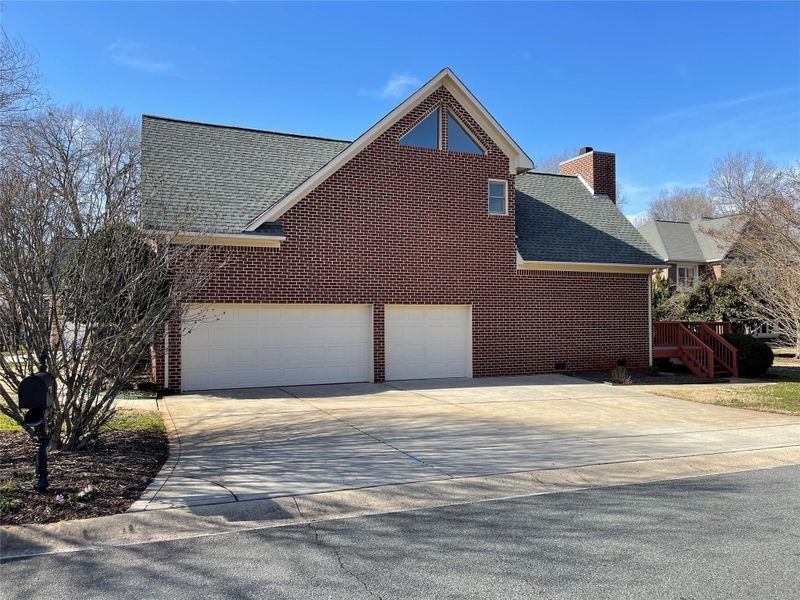 8827 Amberton Ln, Charlotte, NC 28226