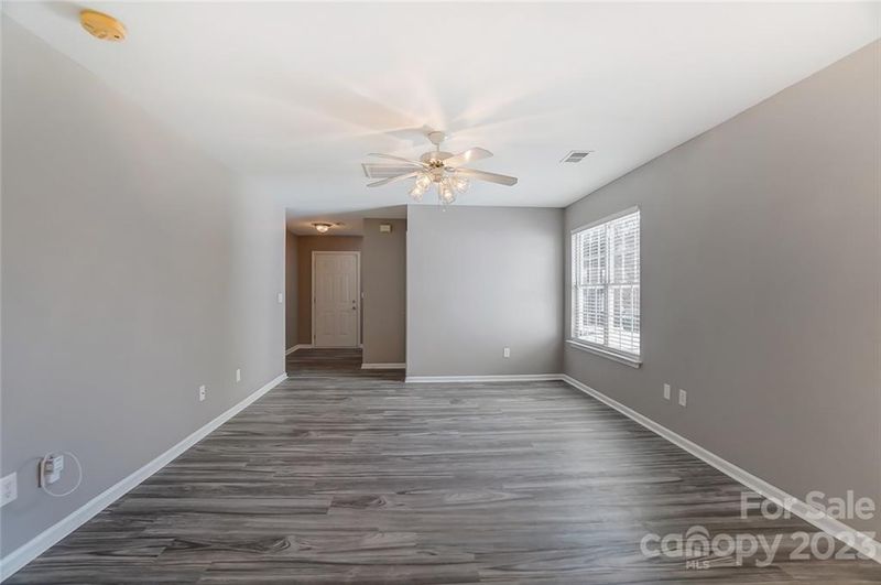 4815 Canipe Dr, Charlotte, NC 28269