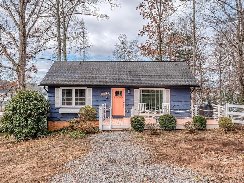 5035 Shady Meadow Ln, Denver, NC 28037
