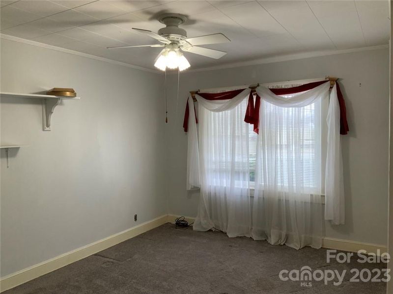 2202 16th Ave NE, Hickory, NC 28601