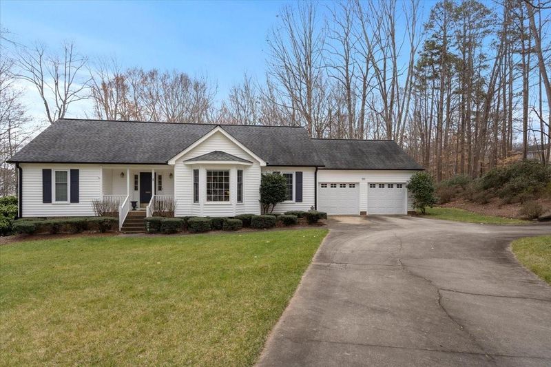 825 Deer Path Pl, Mooresville, NC 28115