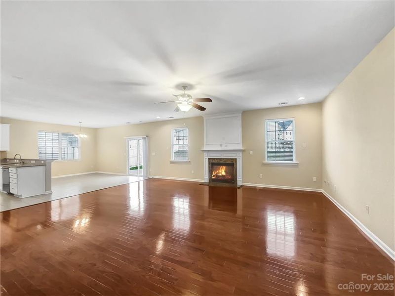 3357 Streamside Dr, Davidson, NC 28036