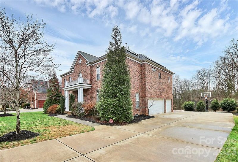 4341 Queensbury Dr, Harrisburg, NC 28075