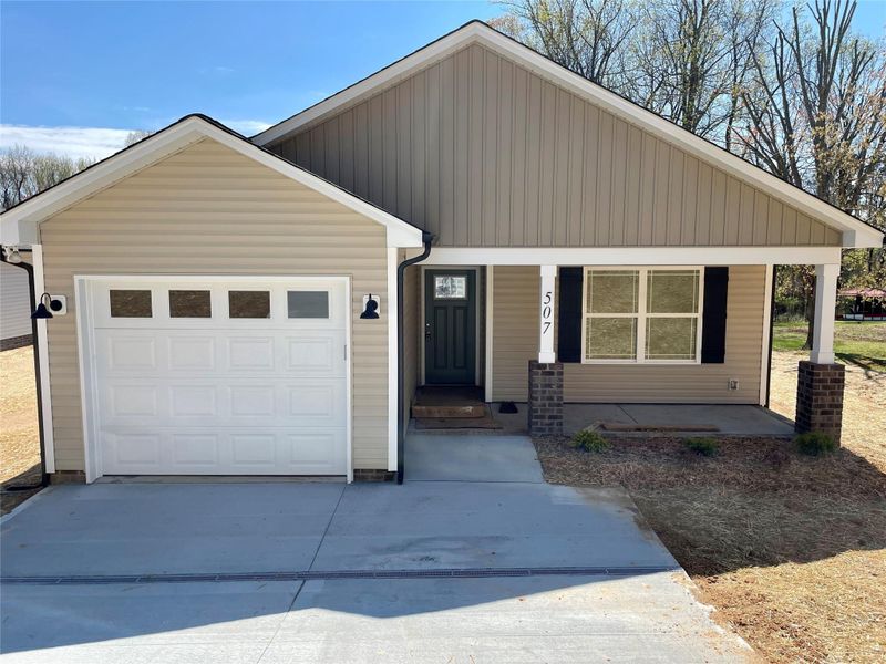 505 Snow St, Kannapolis, NC 28081