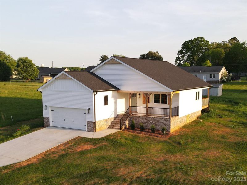 153 Tranquility Ln, Harmony, NC 28634