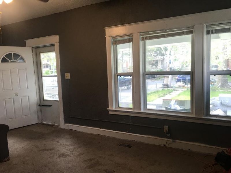 2941 E 28th St, Kansas City, MO 64128