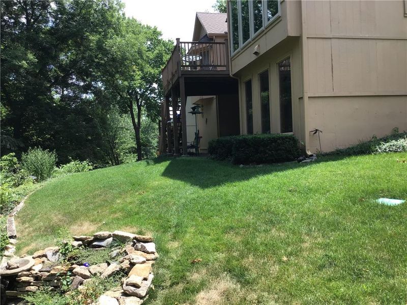 3708 NW 75th Ct, Kansas City, MO 64151
