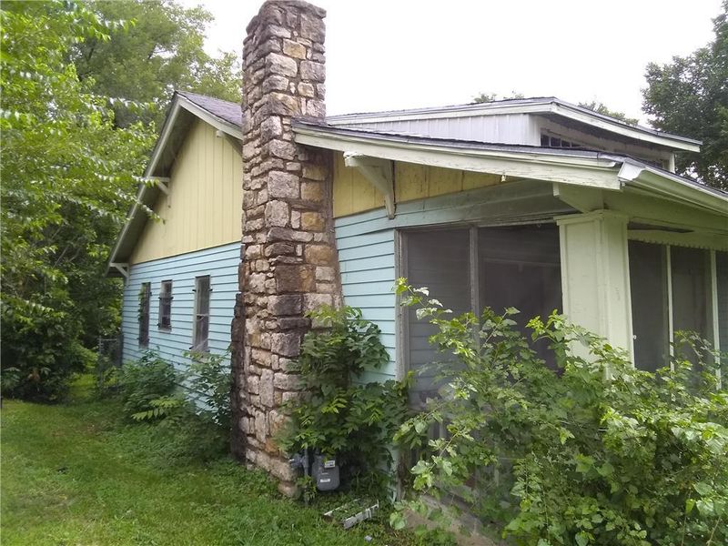 4239 Monroe Ave, Kansas City, MO 64130