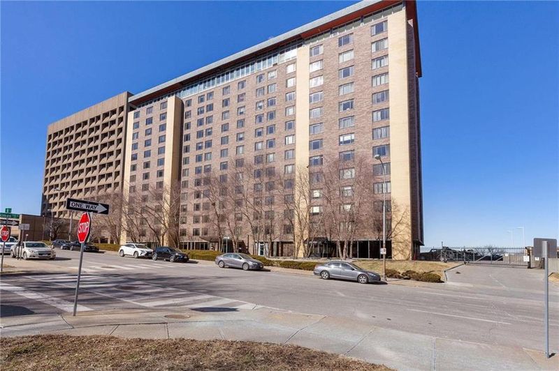 600 E 8th St #4D, Kansas City, MO 64106