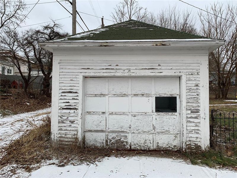 701 Corby St, St Joseph, MO 64501