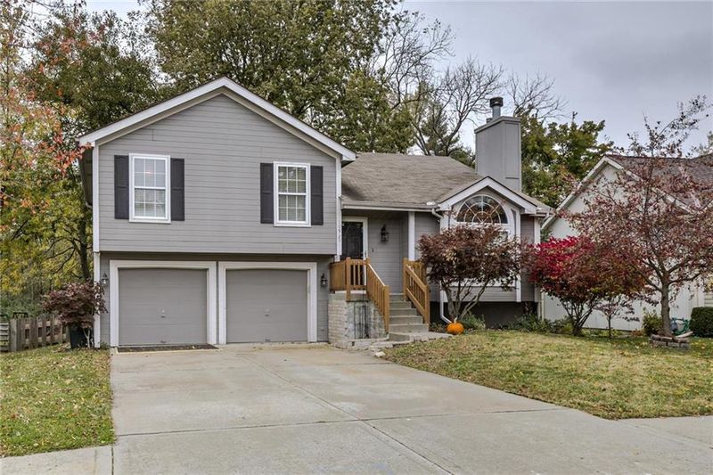 10920 N Walnut St, Kansas City, MO 64155