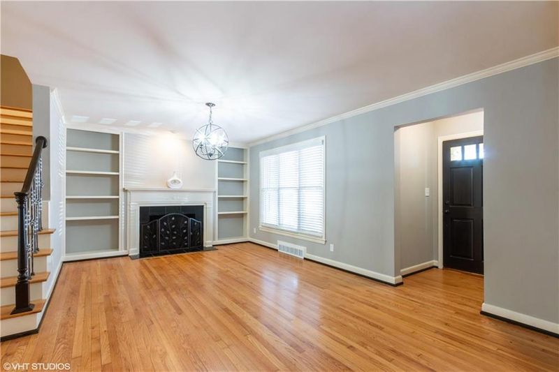 6501 W 65th Ter, Overland Park, KS 66202