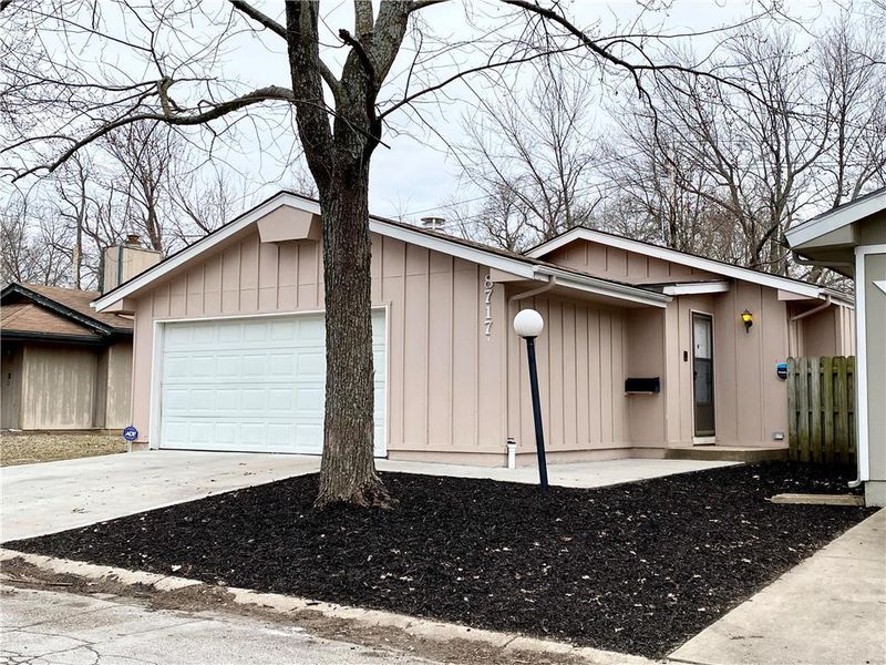 8717 E 109th Ter, Kansas City, MO 64134