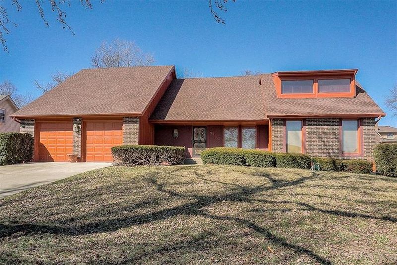 7100 E 70th St, Kansas City, MO 64133